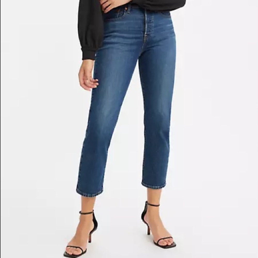 Levi’s Wedgie Jeans Dark Wash Full Button Fly High Rise Straight Leg